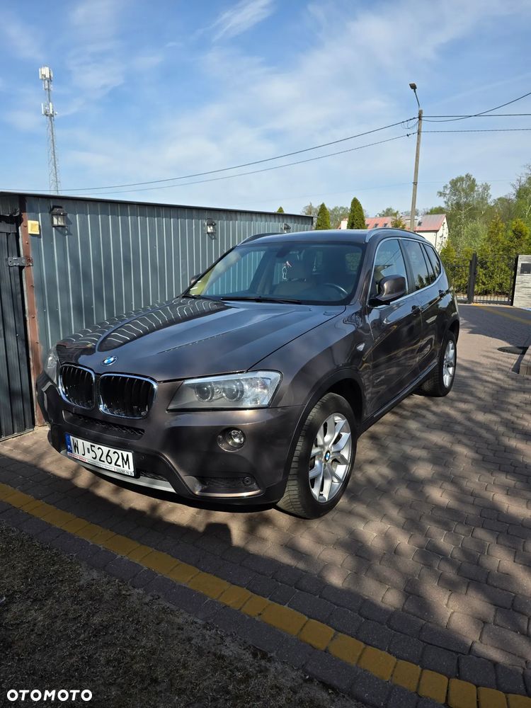BMW X3 28i xDrive - 1