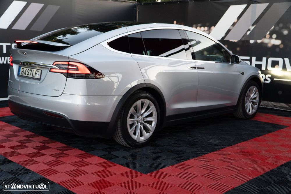 Tesla Model X 75D AWD - 5