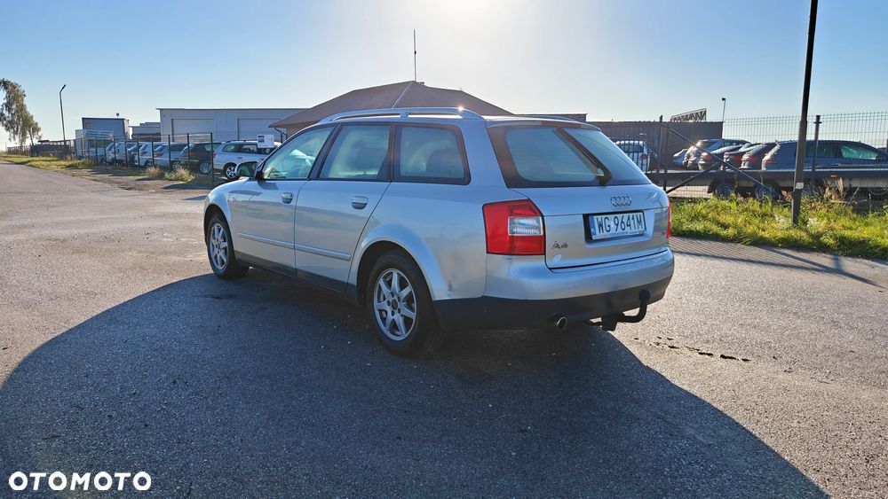 Audi A4 Avant 2004 photo 5