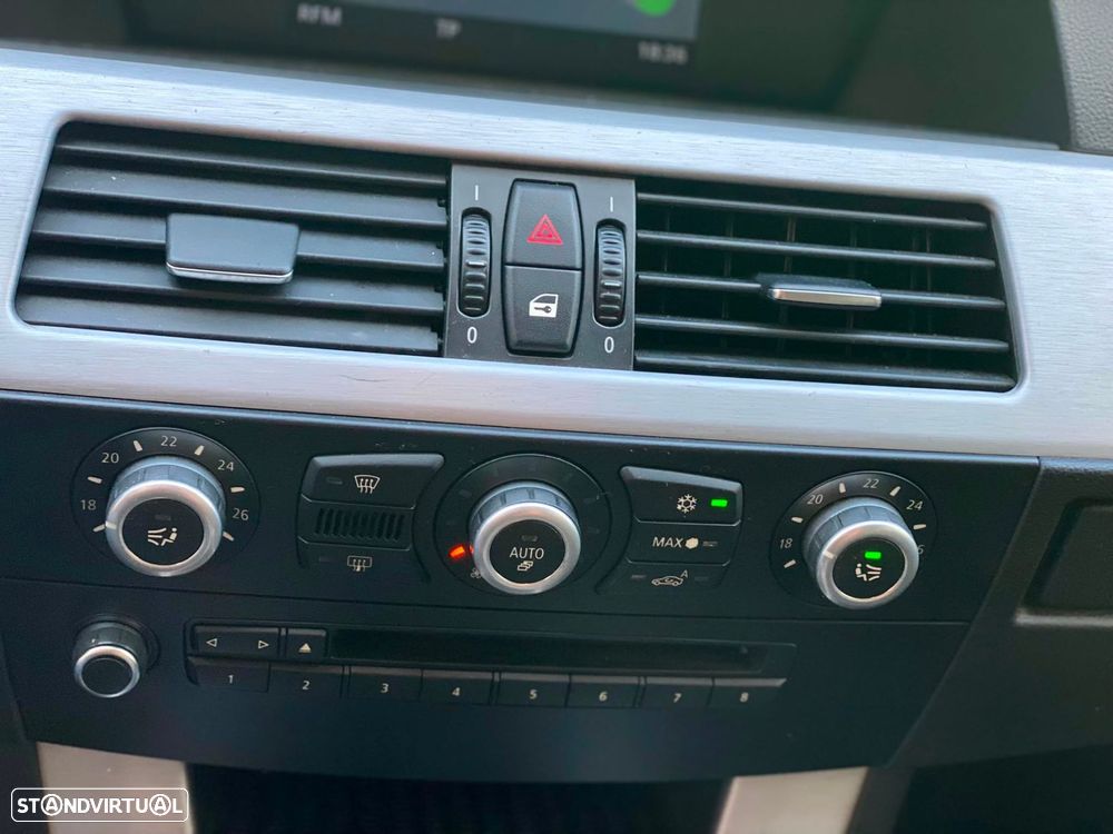 BMW 520 d Executive - 17