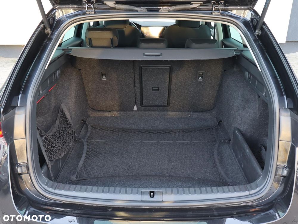 Skoda Octavia 1.5 TSI e-Tec Style DSG - 8
