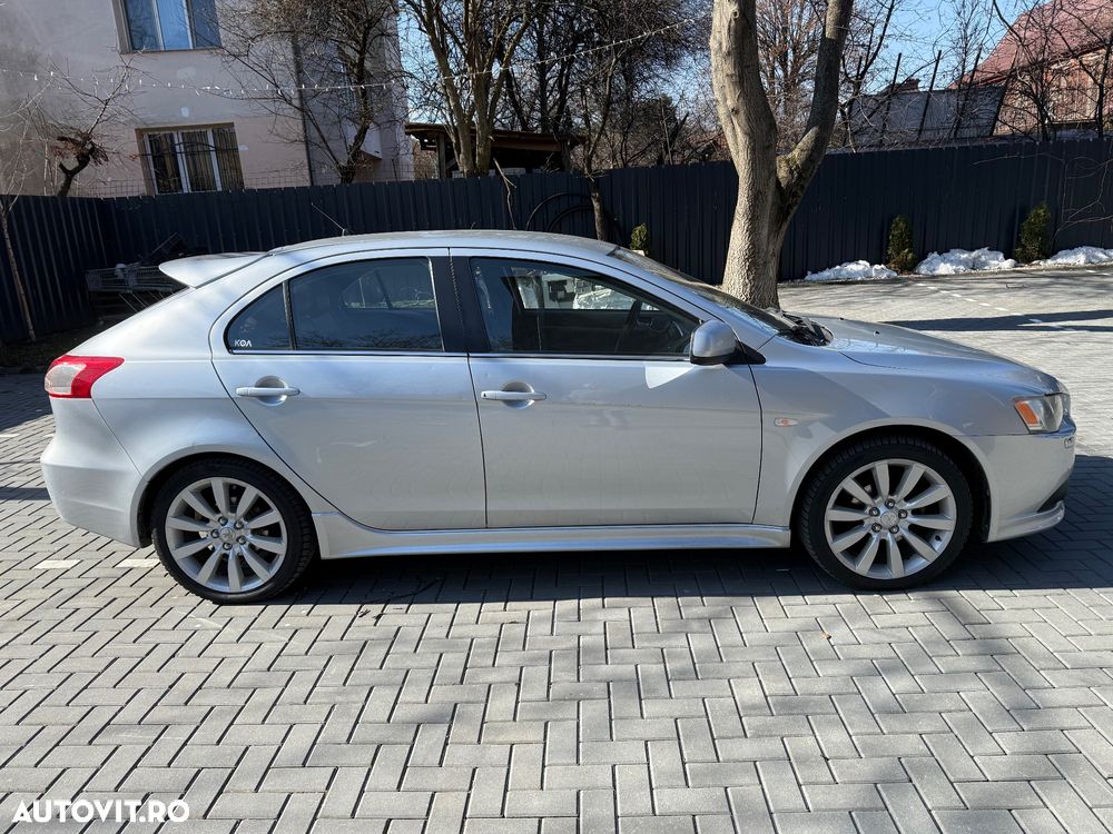 Mitsubishi Lancer 2.0 DI-D Intense - 18