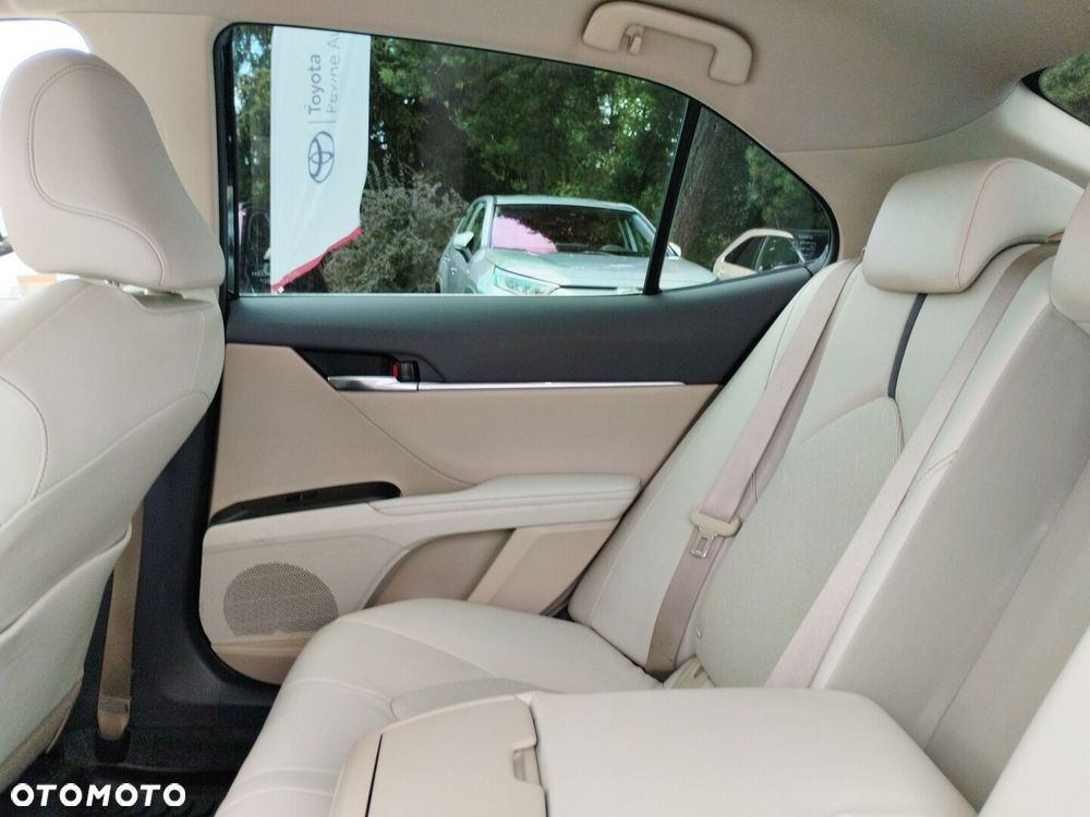 Toyota Camry 2.5 Hybrid Executive CVT - 11