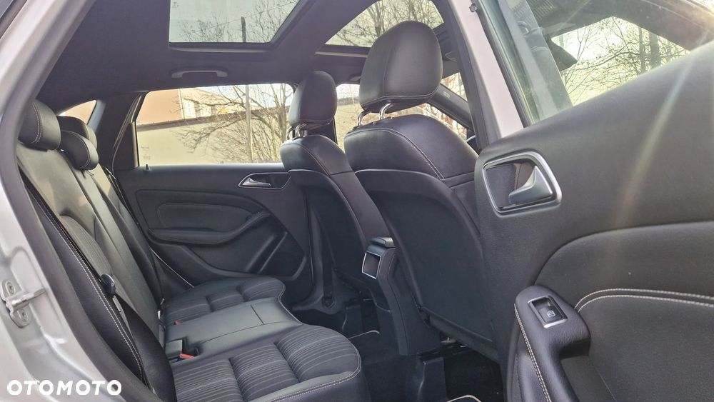Mercedes-Benz Klasa B 200 CDI (BlueEFFICIENCY) - 14