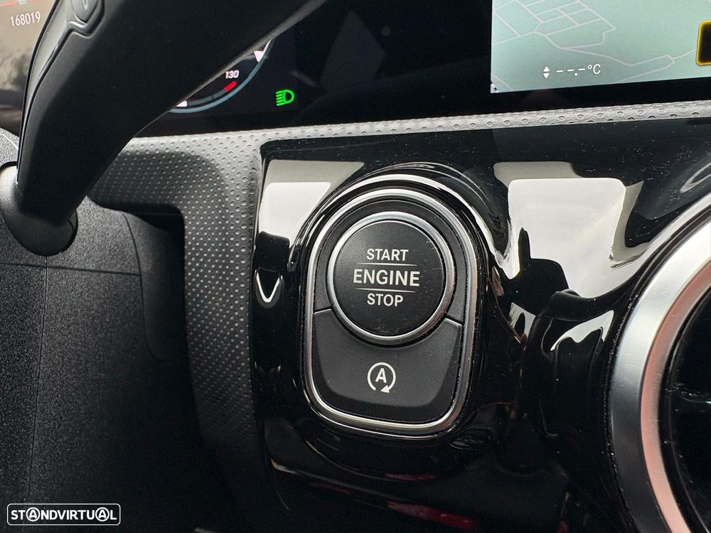 Mercedes-Benz CLA 220 d Shooting Brake AMG Line Aut. - 34