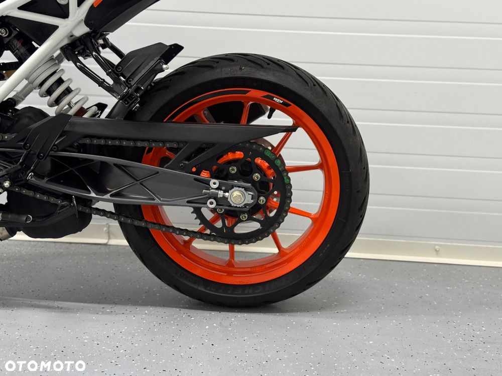 KTM Duke - 16