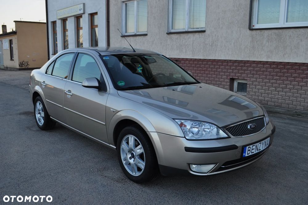 Ford Mondeo 1.8 Ghia - 3