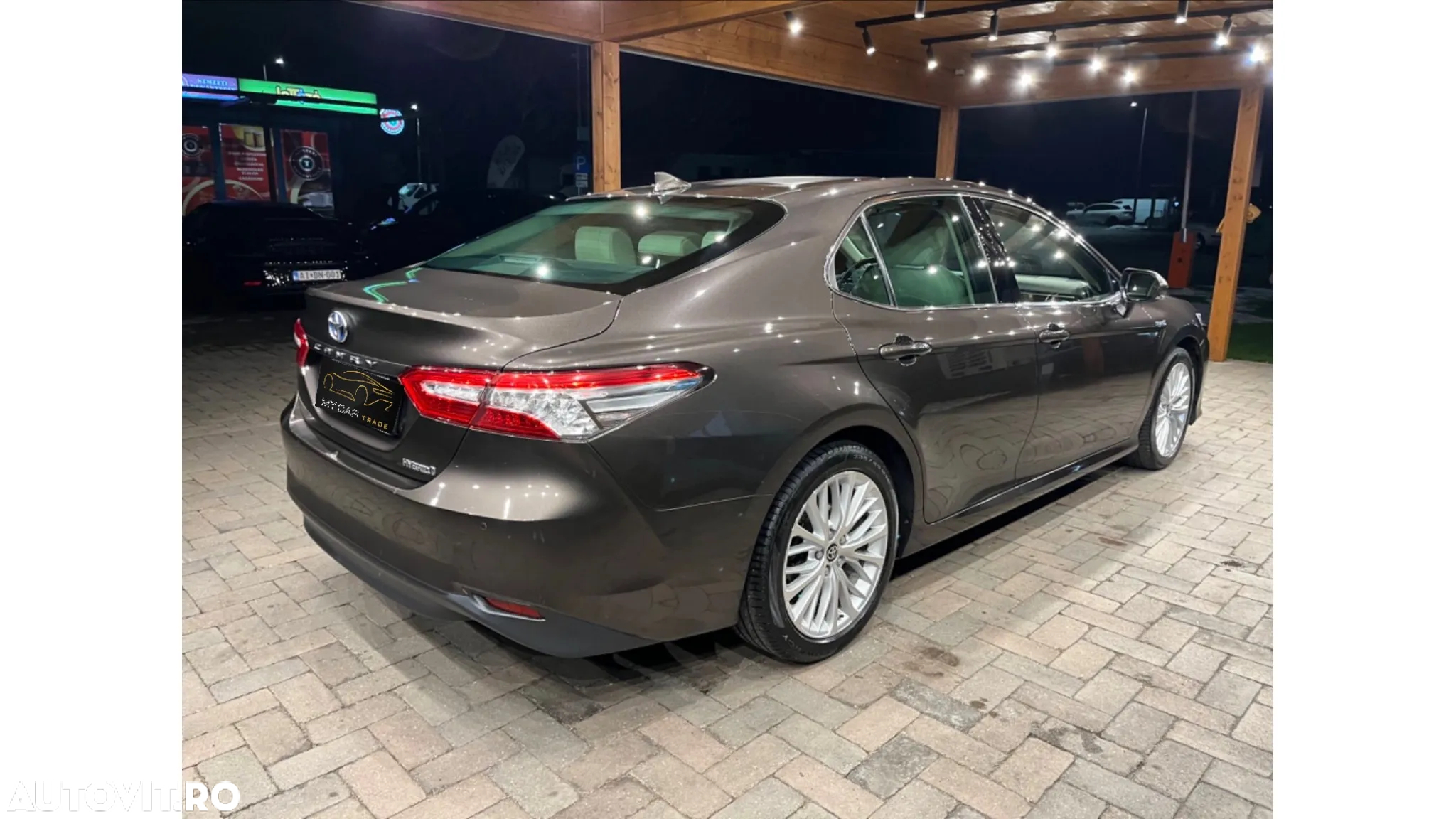 Toyota Camry Executive - 5
