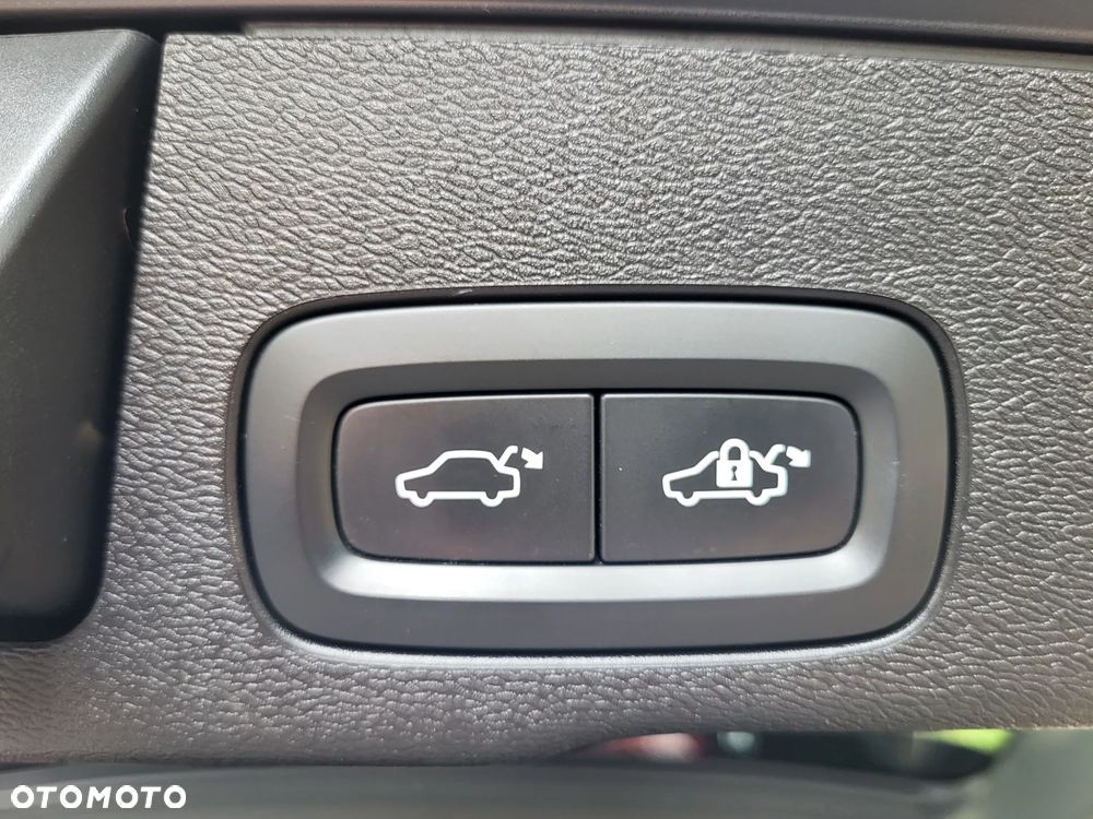 Volvo XC 60 B5 B AWD Inscription - 14