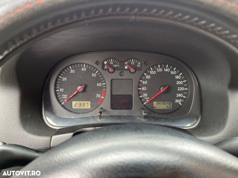 Volkswagen Golf - 13
