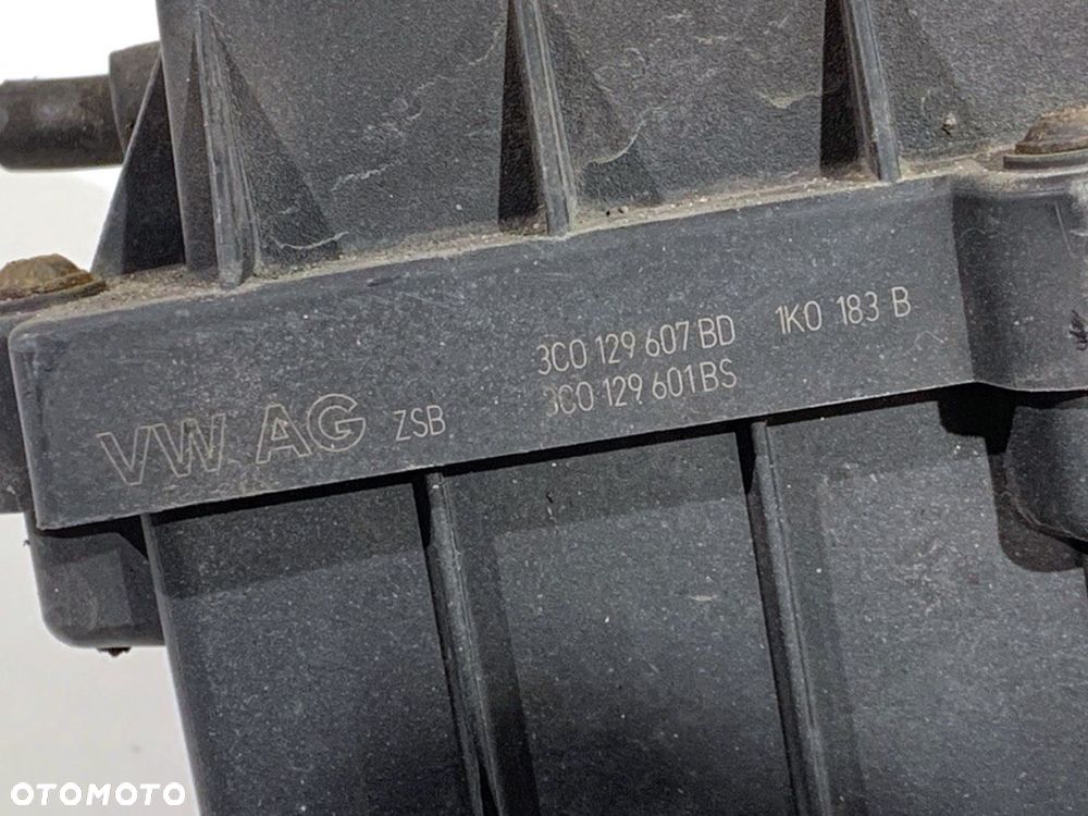 OBUDOWA FILTRA POWIETRZA  VW CADDY III Nadwozie pełne/minivan (2KA, 2KH, 2CA, 2CH) 2004 - 2015 1.6 - 4