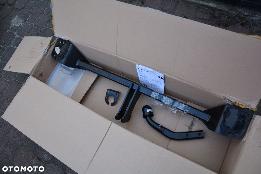 BMW X1 / 2   Hak BRINK - 1