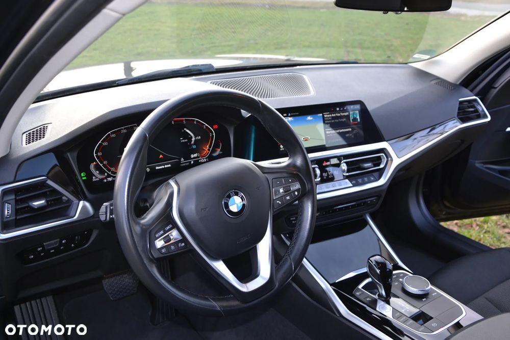BMW Seria 3 320d Advantage - 12