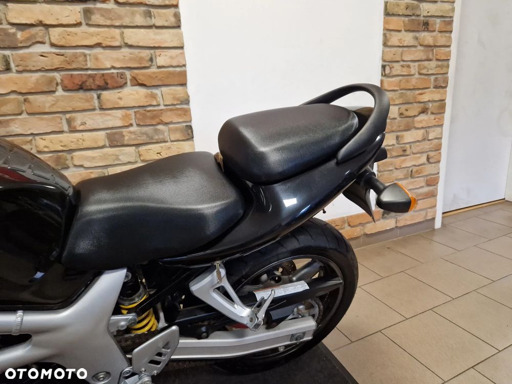 Suzuki SV - 15