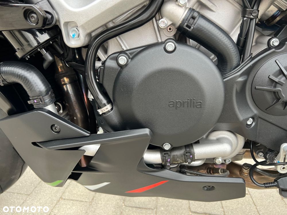 Aprilia Tuono - 16