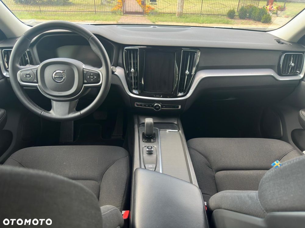 Volvo V60 B3 B Momentum - 5