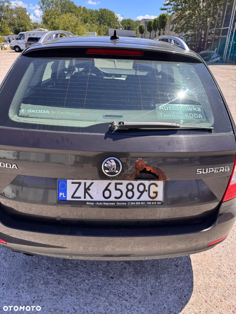 Skoda Superb 2.0 TDI Ambition - 6
