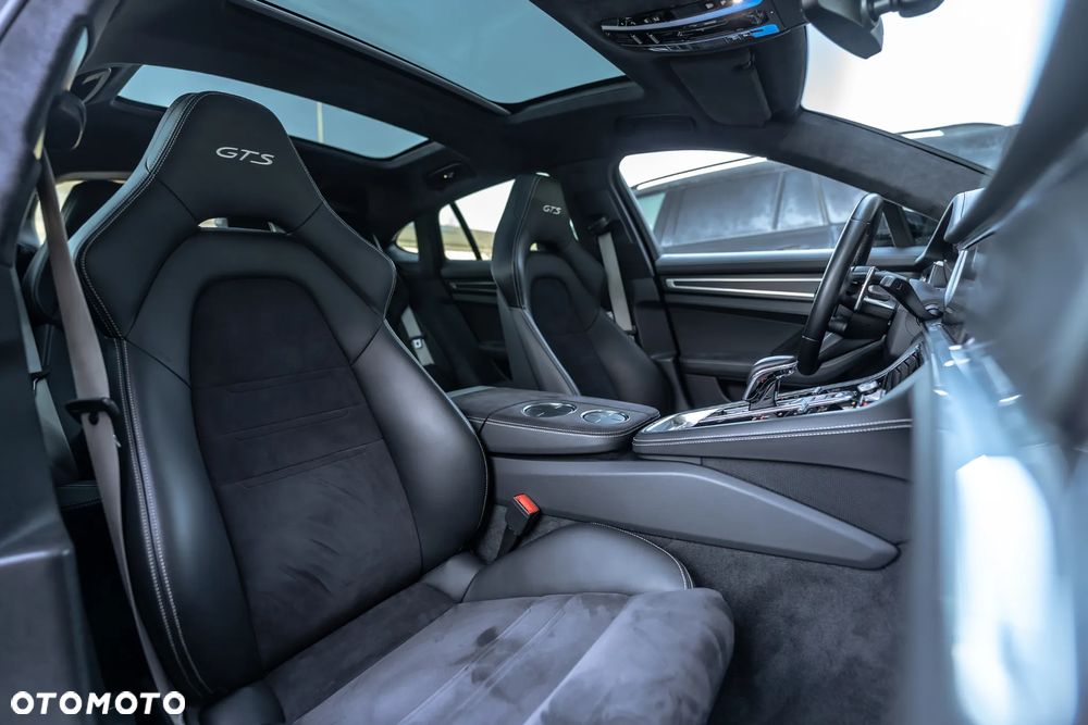 Porsche Panamera - 38