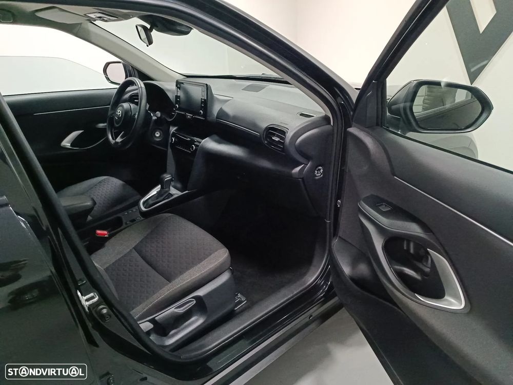 Toyota Yaris Cross 1.5 HDF Comfort Plus - 16