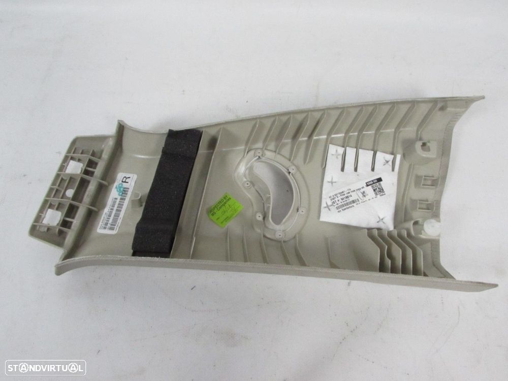 Cobertura Pilar B Direito Seminovo/ Original BMW X5 (G05)/BMW X7 (G07) 514394188... - 2