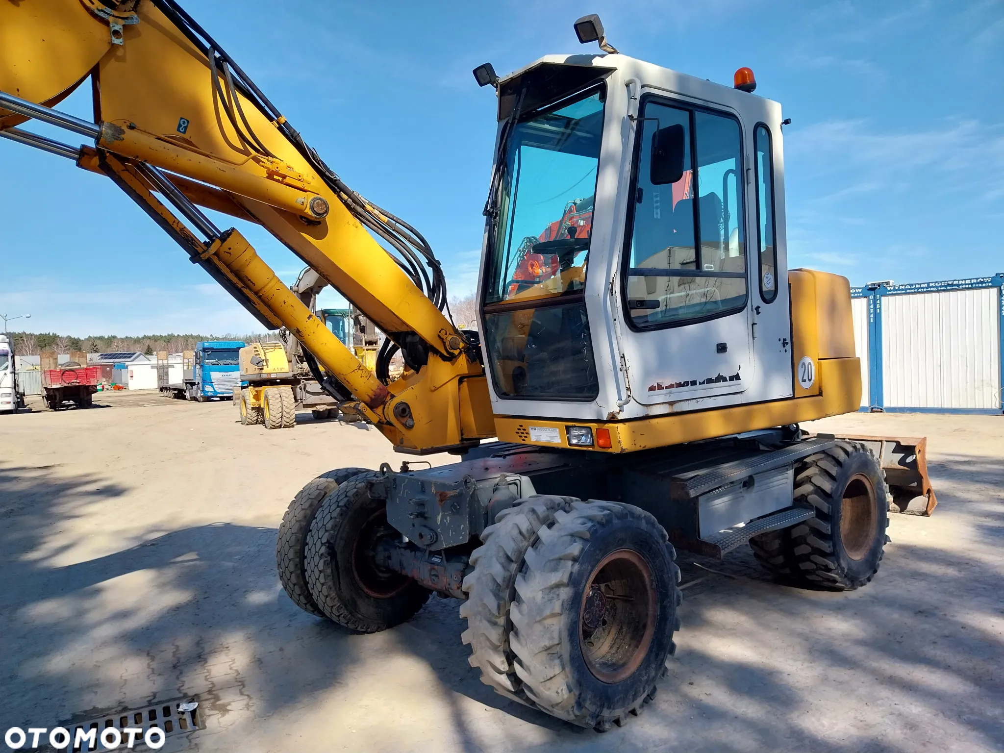 Liebherr A310 - 6