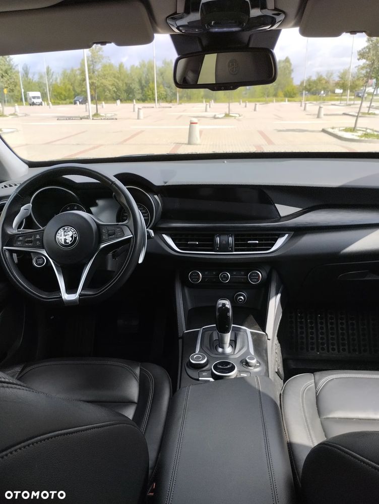 Alfa Romeo Stelvio 2.0 Turbo B-Tech Edition Q4 - 17