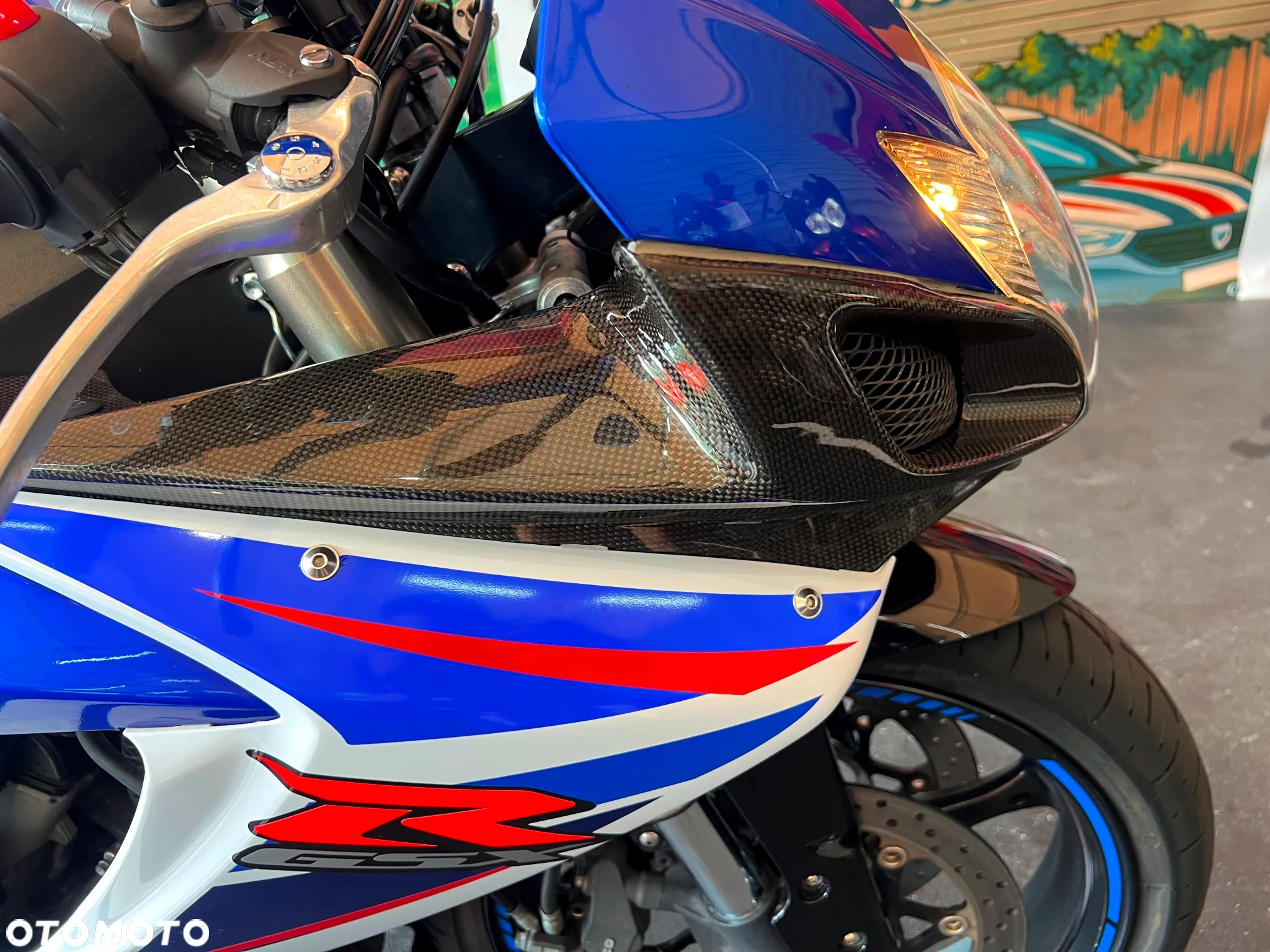 Suzuki GSX-R - 17