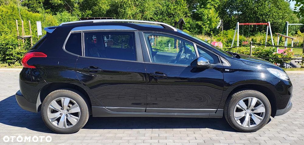 Peugeot 2008 1.2 Pure Tech GPF Style - 3