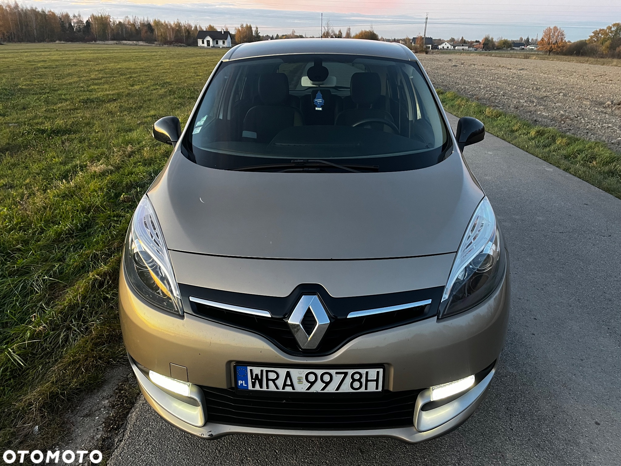 Renault Scenic 1.5 dCi Life - 10