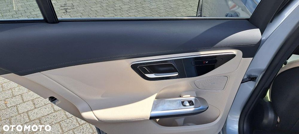 Mercedes-Benz Klasa C 220 d 4Matic All-Terrain 9G-TRONIC Avantgarde - 8