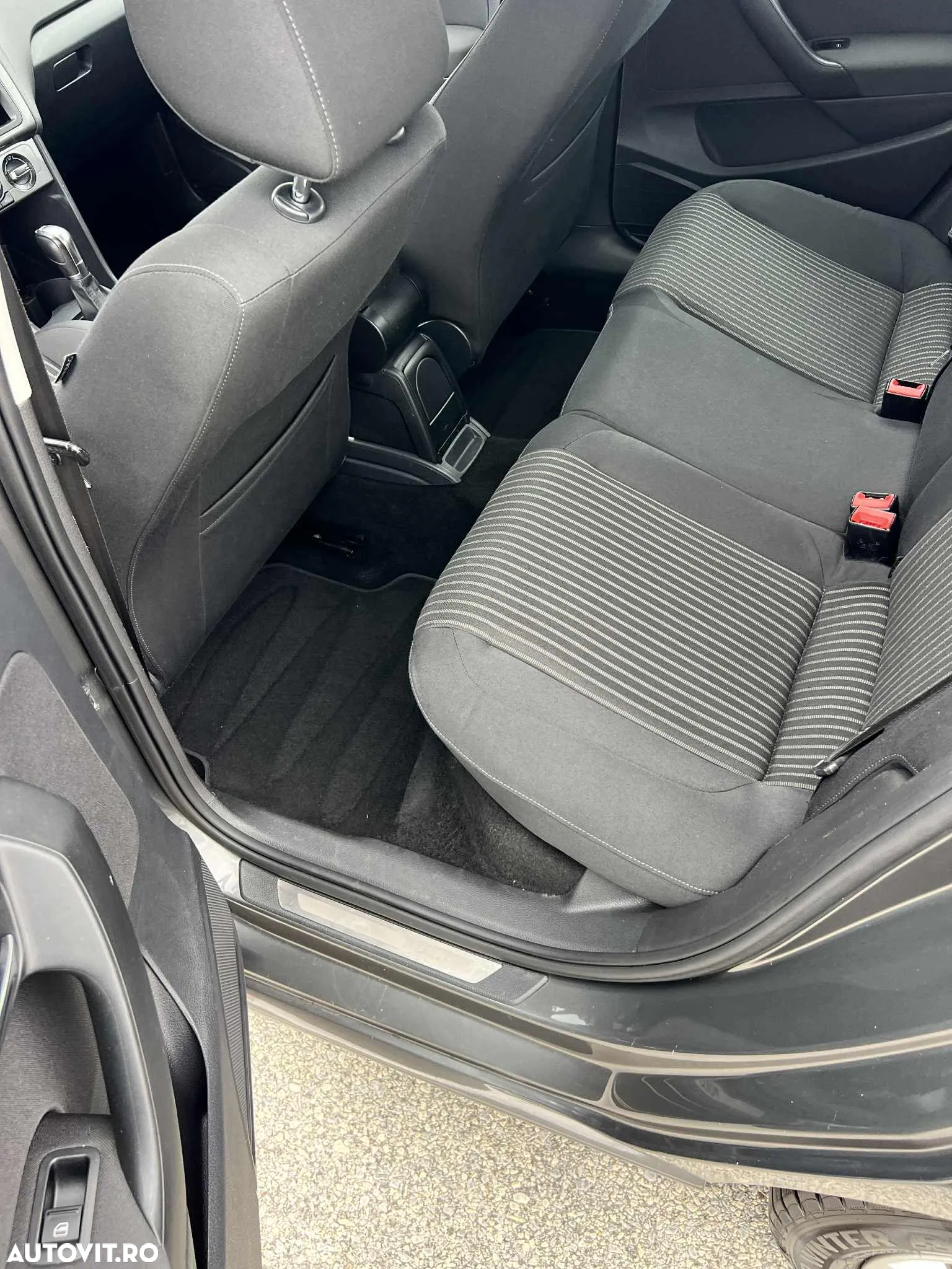 Volkswagen Polo 1.6 TDI DSG Highline - 9