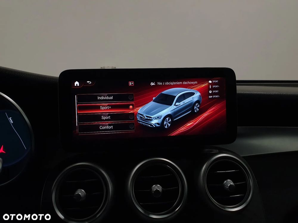 Mercedes-Benz GLC 220 d 4Matic 9G-TRONIC AMG Line Plus - 20