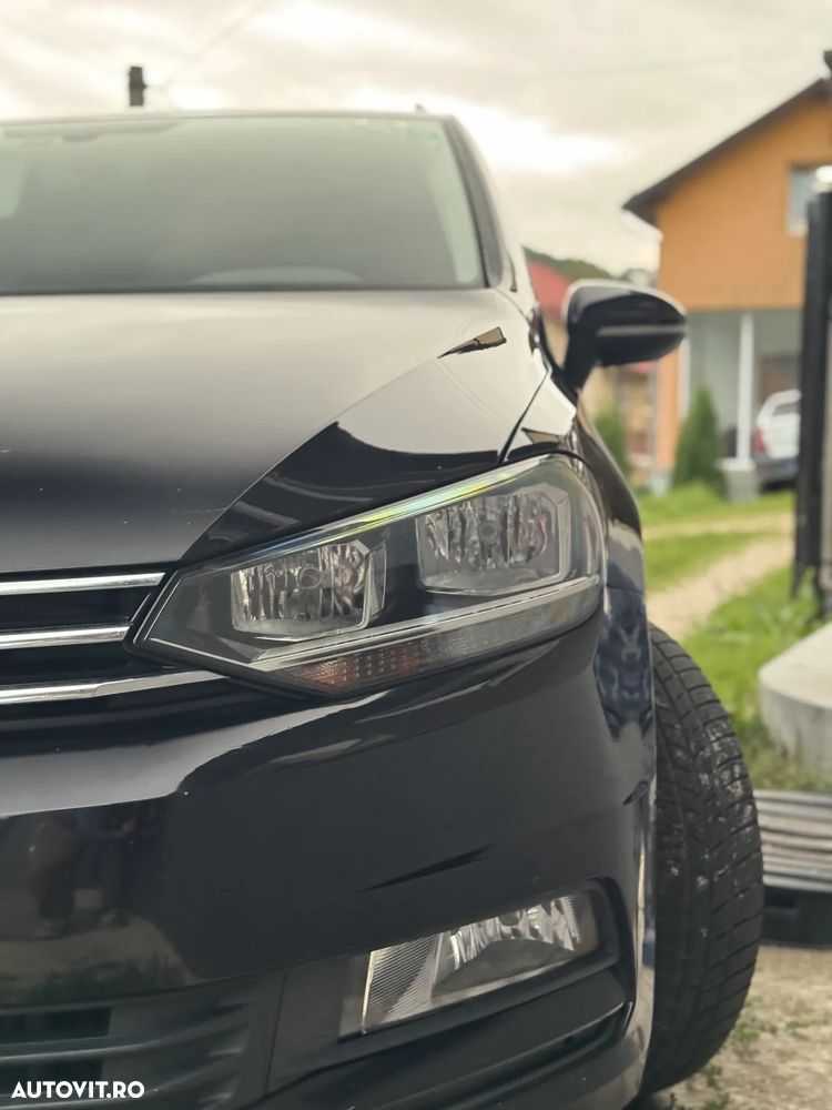 Volkswagen Touran 1.6 TDI Comfortline - 4