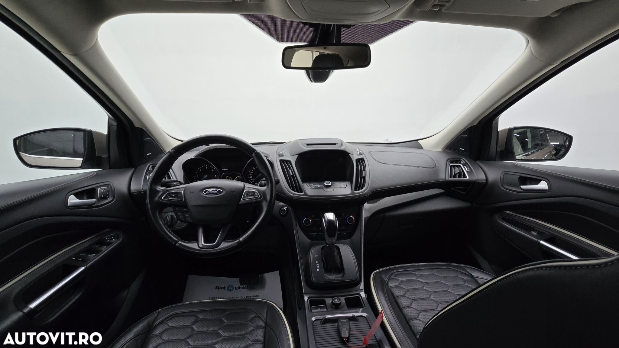Ford Kuga - 14