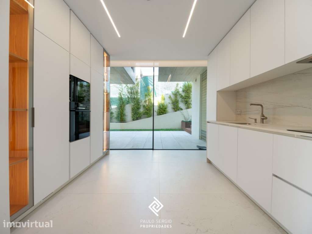 Moradia de Luxo T4 na Quinta Marques Gomes - Grande imagem: 5/37