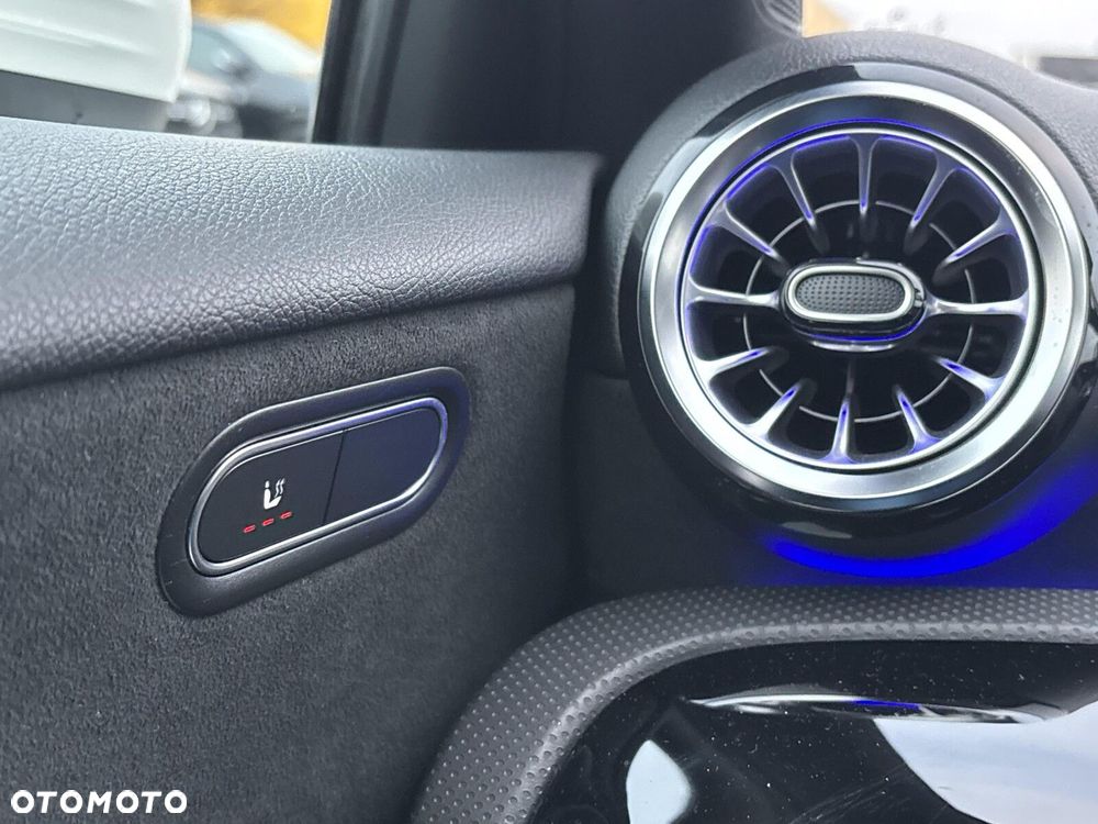 Mercedes-Benz Klasa A 200 AMG Line 7G-DCT - 20