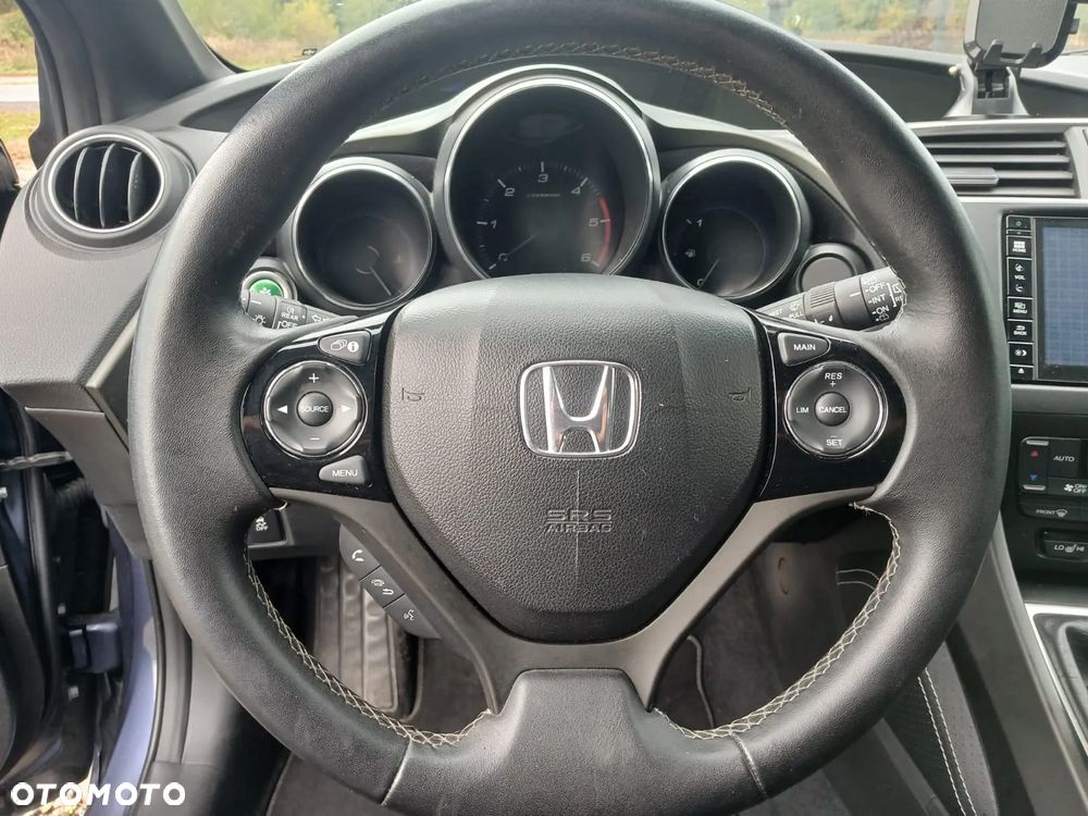 Honda Civic 1.6 i-DTEC Comfort Black Edition - 22