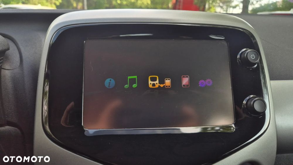 Toyota Aygo x-play - 26