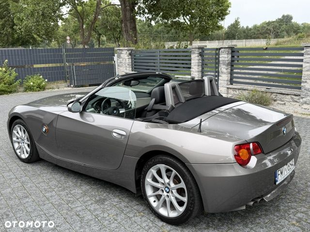 BMW Z4 2.2i - 7