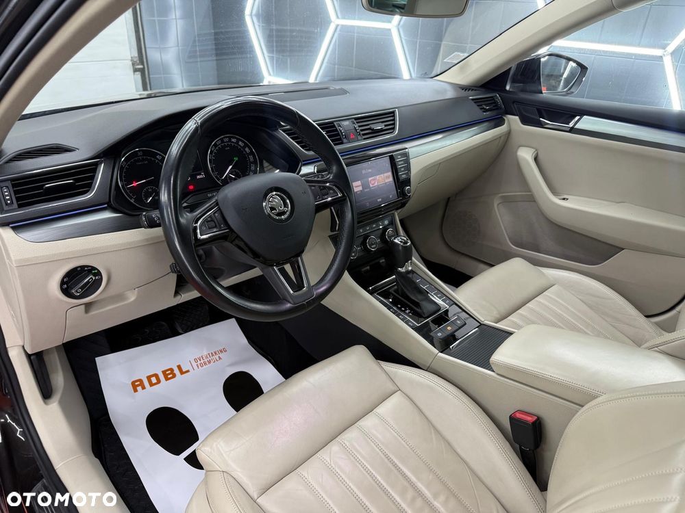 Skoda Superb 2.0 TDI DSG Style - 22