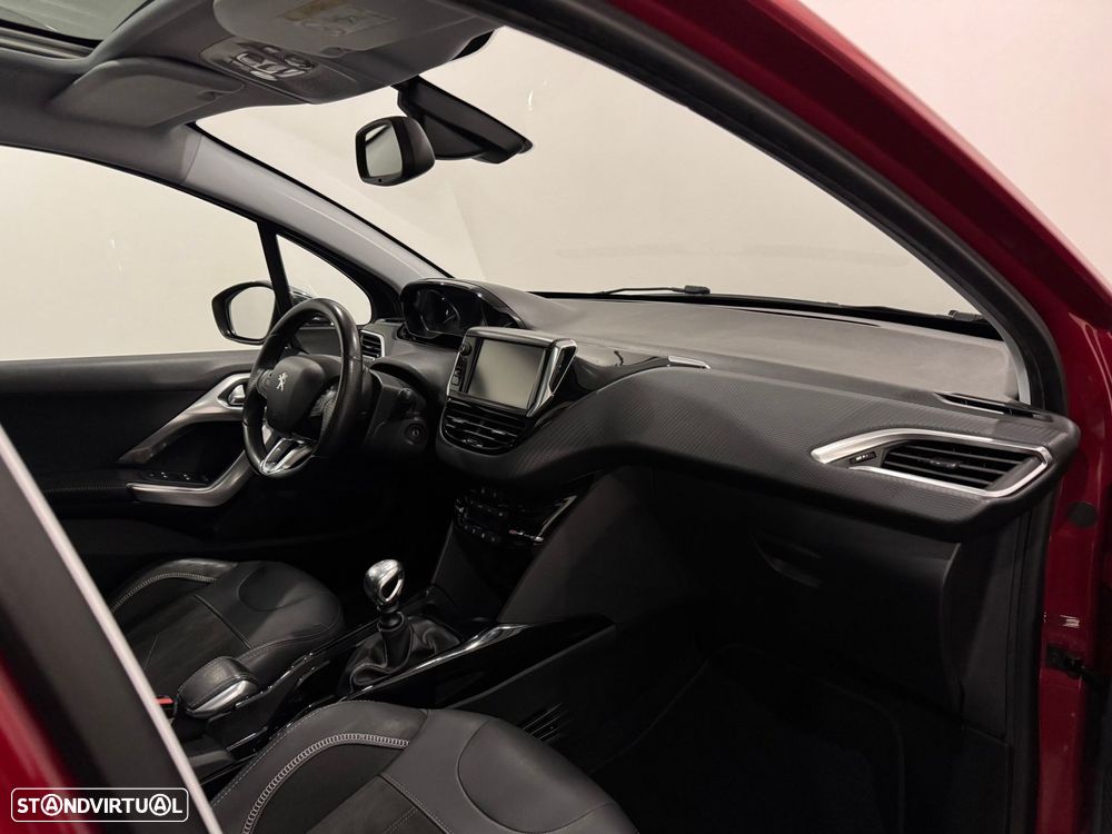 Peugeot 2008 1.6 BlueHDi Crossway - 28