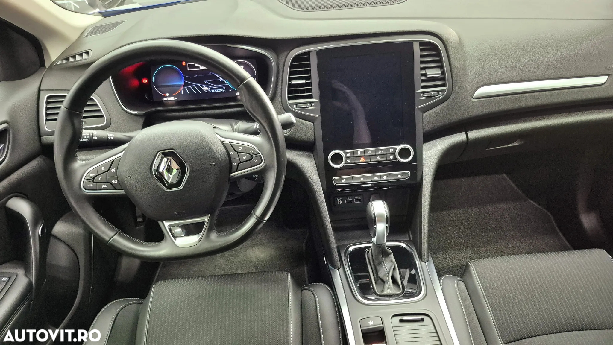 Renault Megane Grandtour E-TECH Plug-in 160 INTENS - 7