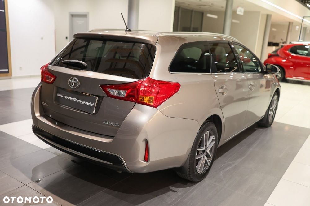 Toyota Auris - 18