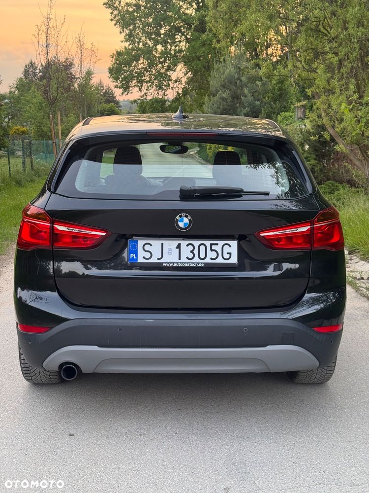 BMW X1 sDrive18i - 13