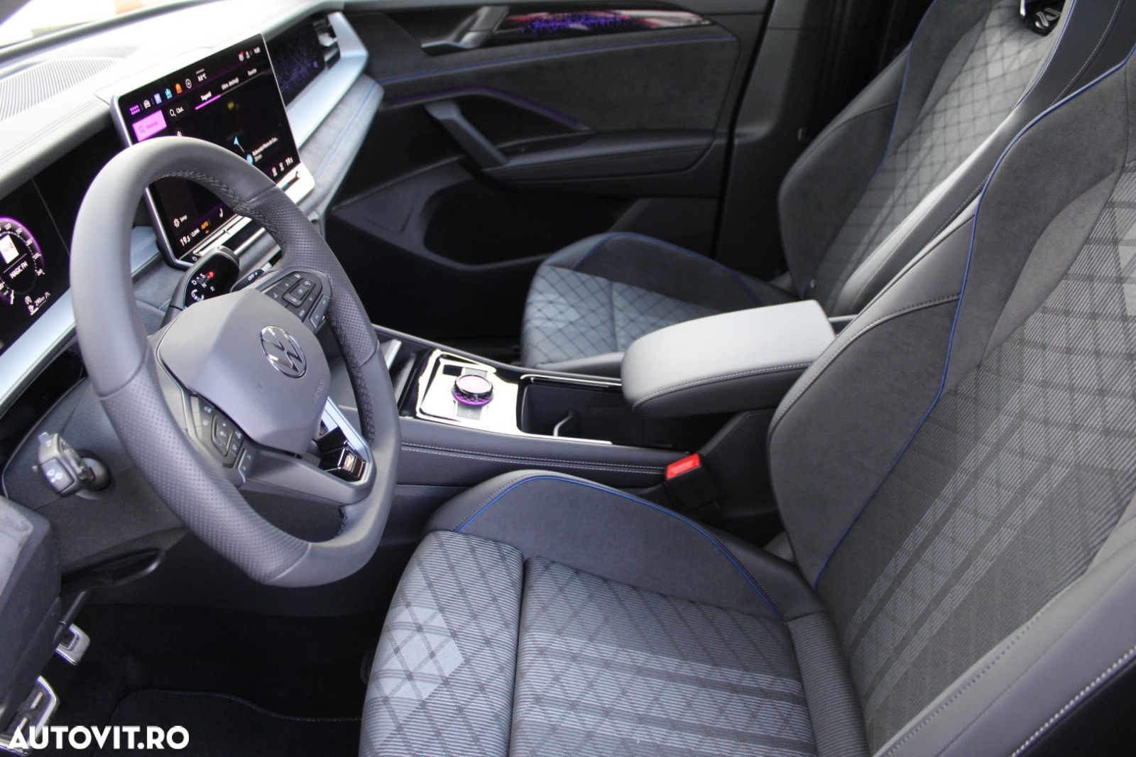 Volkswagen Tayron 2.0 TDI 4Motion DSG R-Line - 11