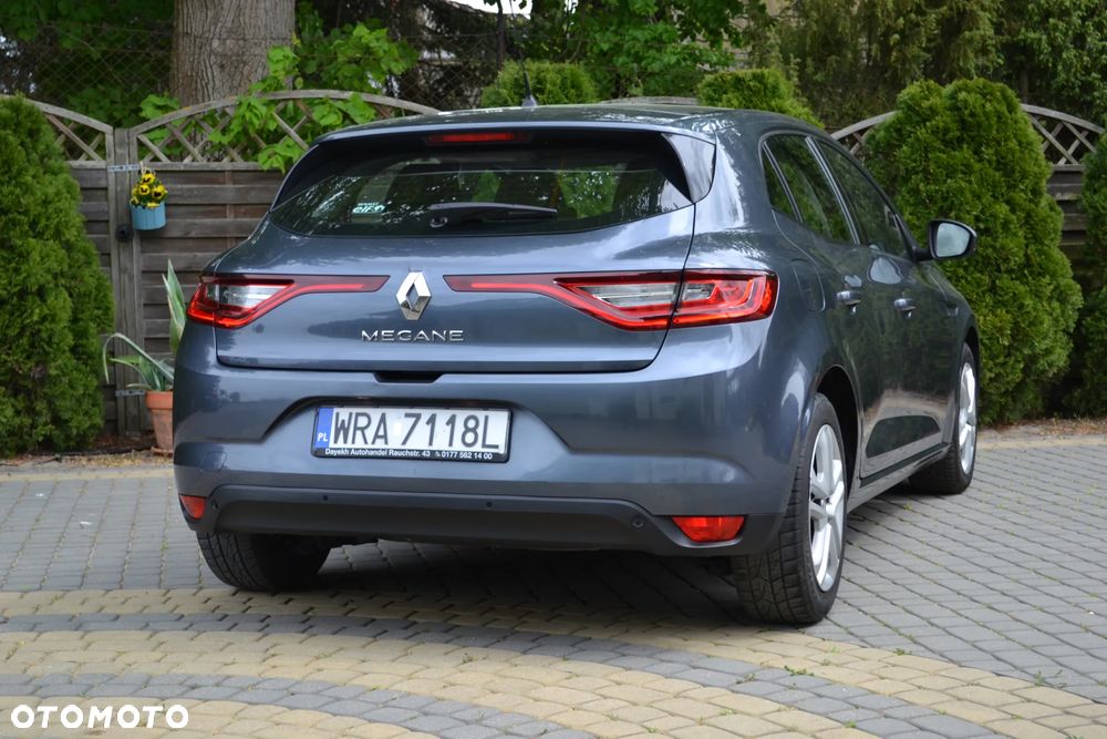 Renault Megane ENERGY TCe 100 INTENS - 17