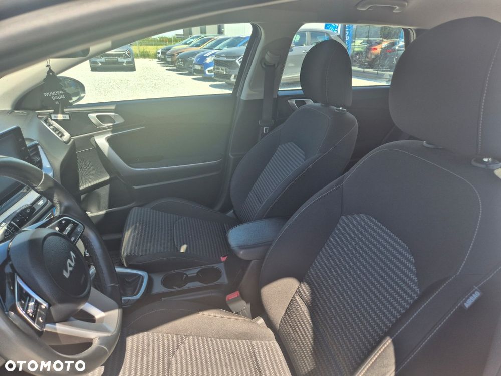 Kia Ceed 1.5 T-GDI M - 7