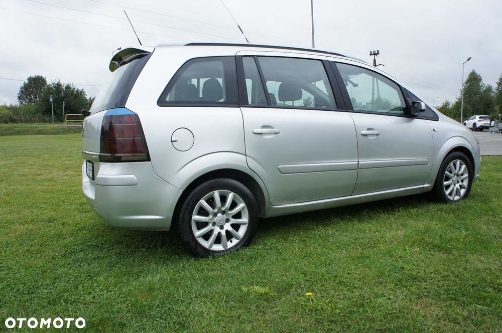 Opel Zafira - 5
