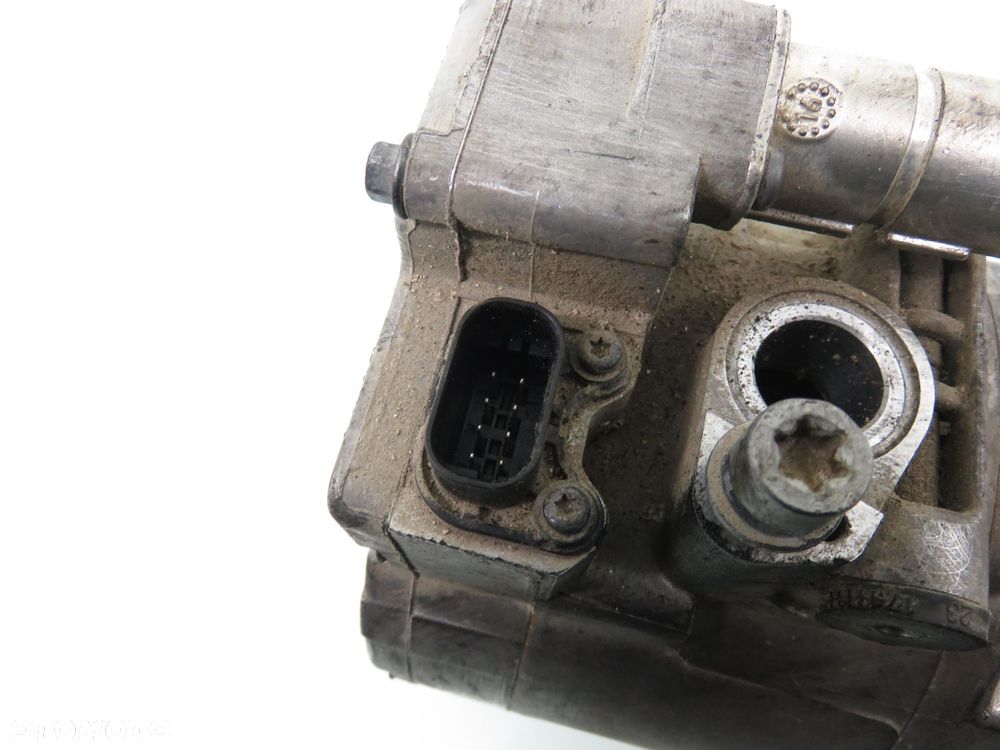 KOMPRESOR KLIMATYZACJI BMW i3  6830620 - 4