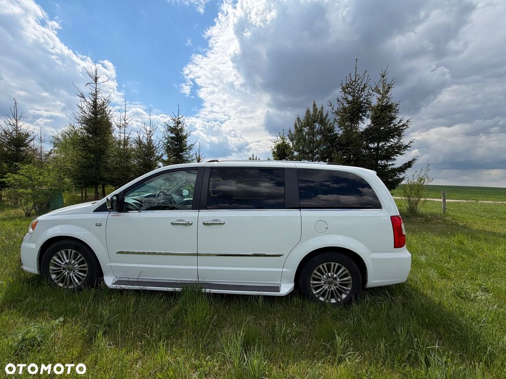 Chrysler Town & Country 3.6 Limited - 2